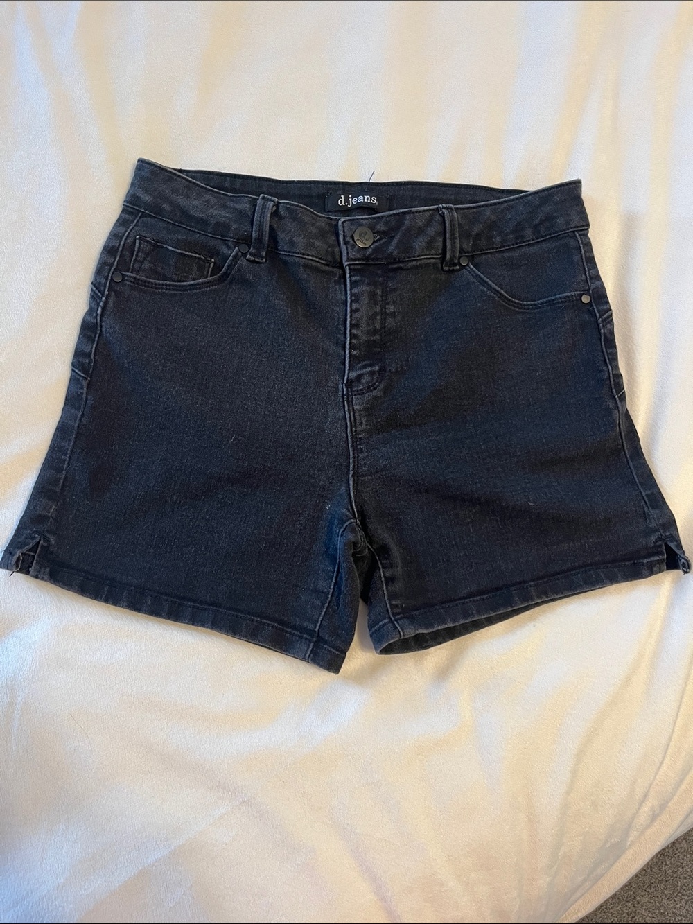 Women’s d. jeans Black Wash High-Rise Denim Shorts